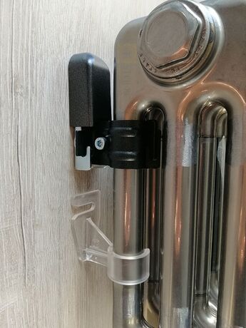 MB GBT Универсальный комплект креплений для трубчатых радиаторов Черный