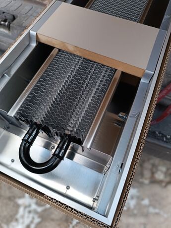 Konveka FC внутрішньопідлоговий конвектор без вентилятора з природною конвекцією, Глибина, мм: 90, Довжина, мм: 800, Ширина, мм: 220, изображение 2