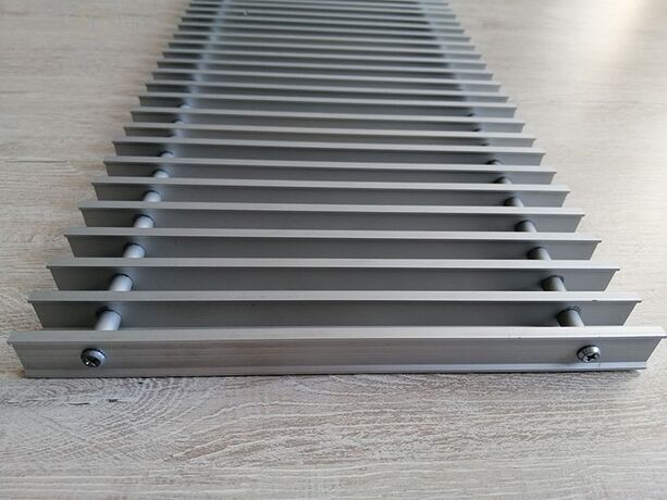 Стандартна алюмінієва решітка Carrera