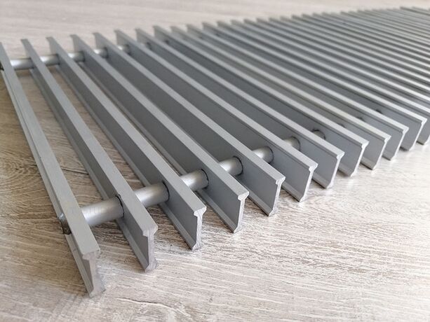 Решітка алюмінієва для конвекторів Каррера