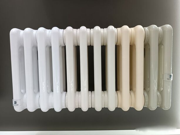 Трубчастий радіатор Delonghi Multicolumn, Висота, мм: 1500, Зовнішній вигляд: Вертикальний, Рядність: 3 ряди, Довжина, мм: 276