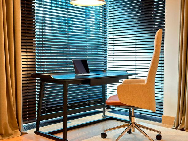 Чорна решітка для внутрішньопідлового конвектора, изображение 3