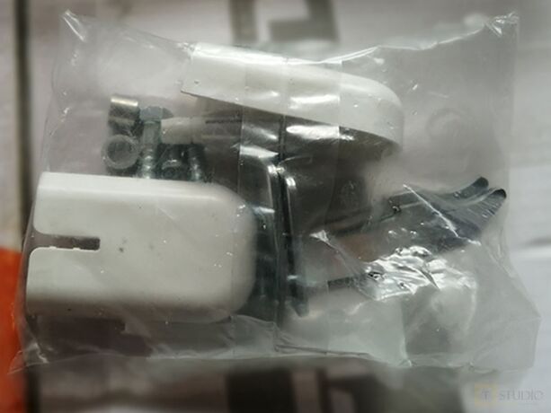 MB T3+QKT3 Комплект кронштейнов для секционных радиаторов Белый, RAL9010 (2шт)