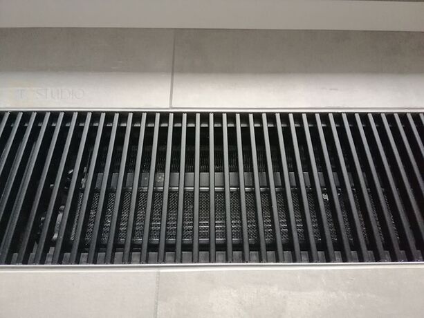 Алюминиевая Premium решетка для внутрипольного конвектора U-CON, в черном цвете