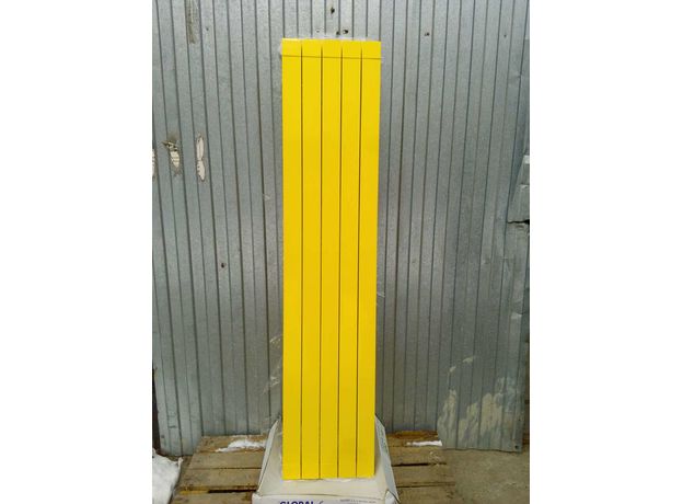 Покраска вертикального радиатора в желтый цвет